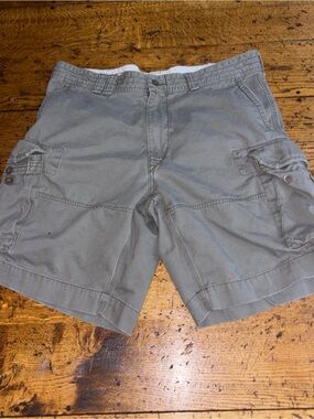 Ralph Lauren Men's Cargo Shorts in Gray
